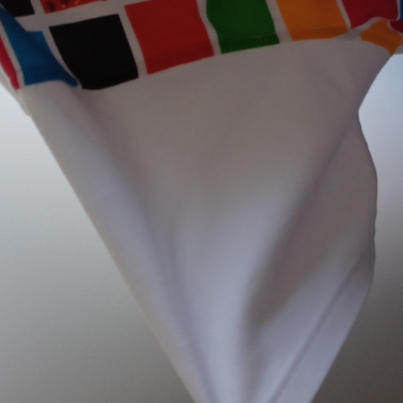 4/$22 Nwot Victoria Woman color block with sequined tee - Picture 3 of 6